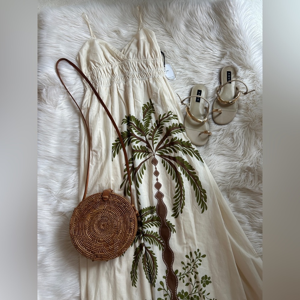 Elegant Cream Maxi Dress with Palm Tree Design - Picture 8 of 16